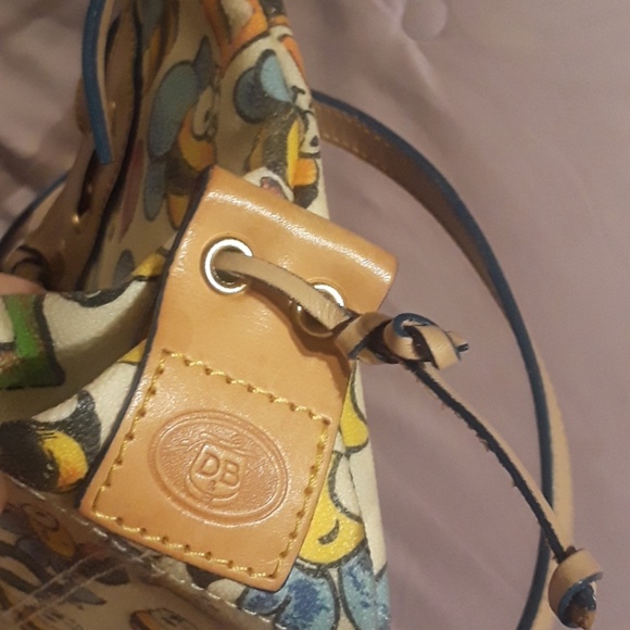 Authentic dooney and bourke bumblebee purse - Picture 4 of 6